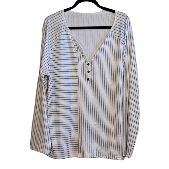 Boutique Blouse - Picture 1 of 5